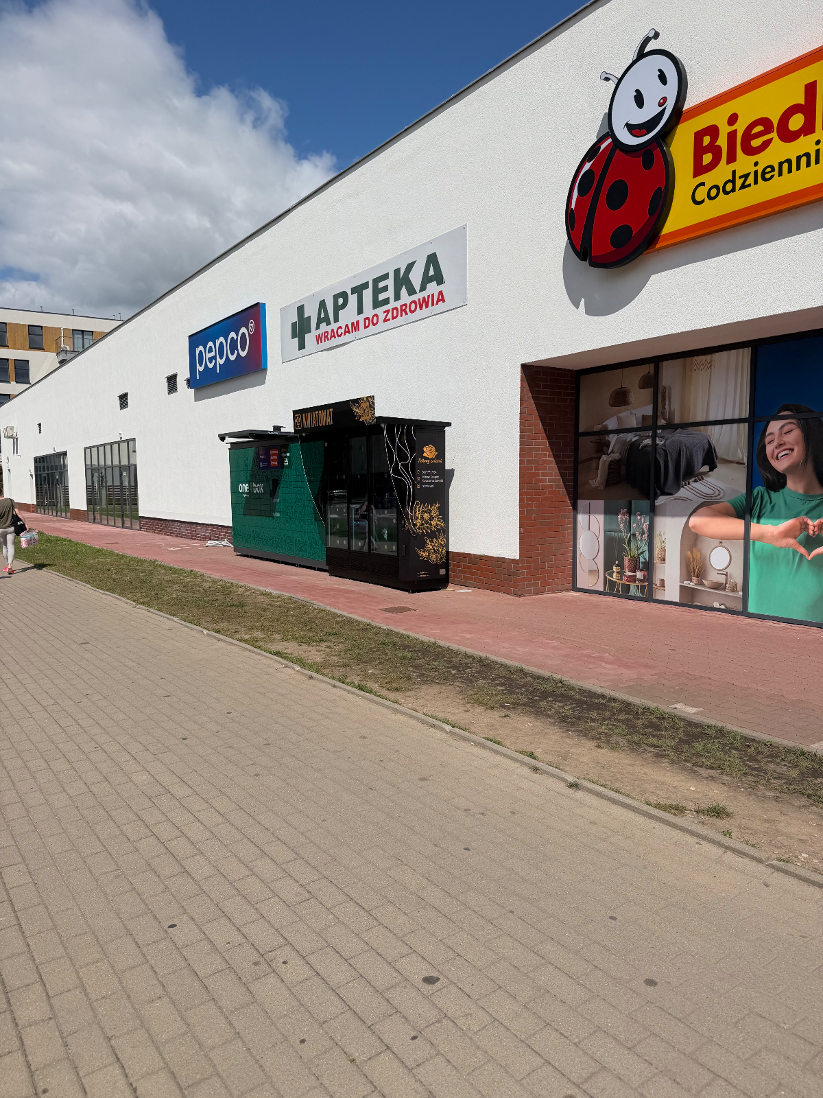 Kwiatomat Różany Zakątek, Ełk, ul. Matki Teresy z Kalkuty 2, zdjęcie 3